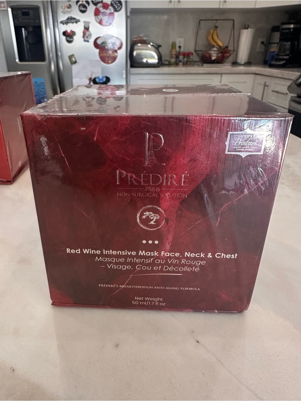 Prédiré Red Wine Intensive Mask for Face, Neck & Chest - Red